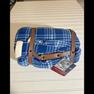 Shetland Reversible 50"x60" Soft Throw~by Berkshire Blanket~Blue/White~w/Strap